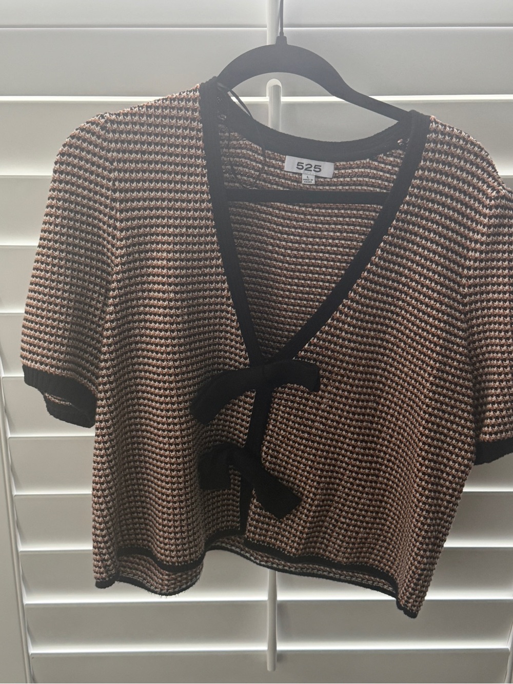 525 America Brown and Black Knit Short-Sleeve Top with Bow Detail
